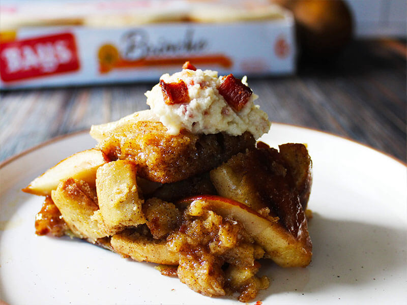 BAYS DESSERT CASSEROLE WITH FRUIT AND MASCARPONE ON TOP