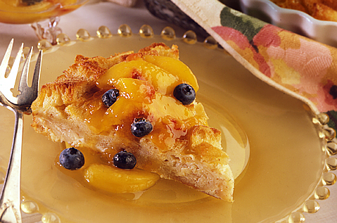 BAYS SLICED AND BAKED WITH PEACHES AND BLUEBERRIES